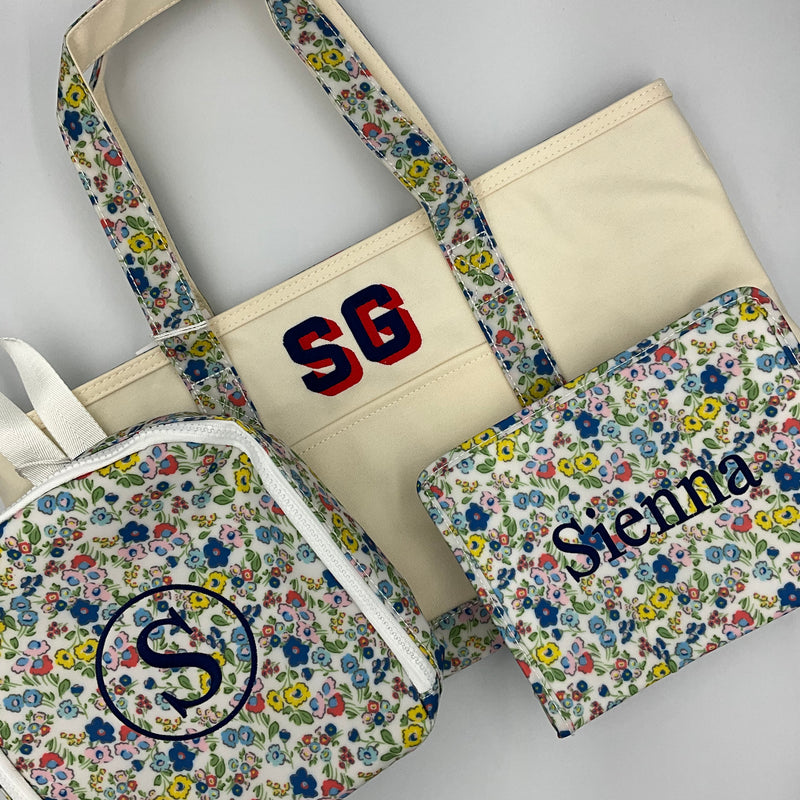 Rain or Shine Tote - Posies Trim